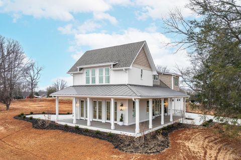 Tiny photo for 3741 Lowry Road, Goode, VA 24556 (MLS # 363701)