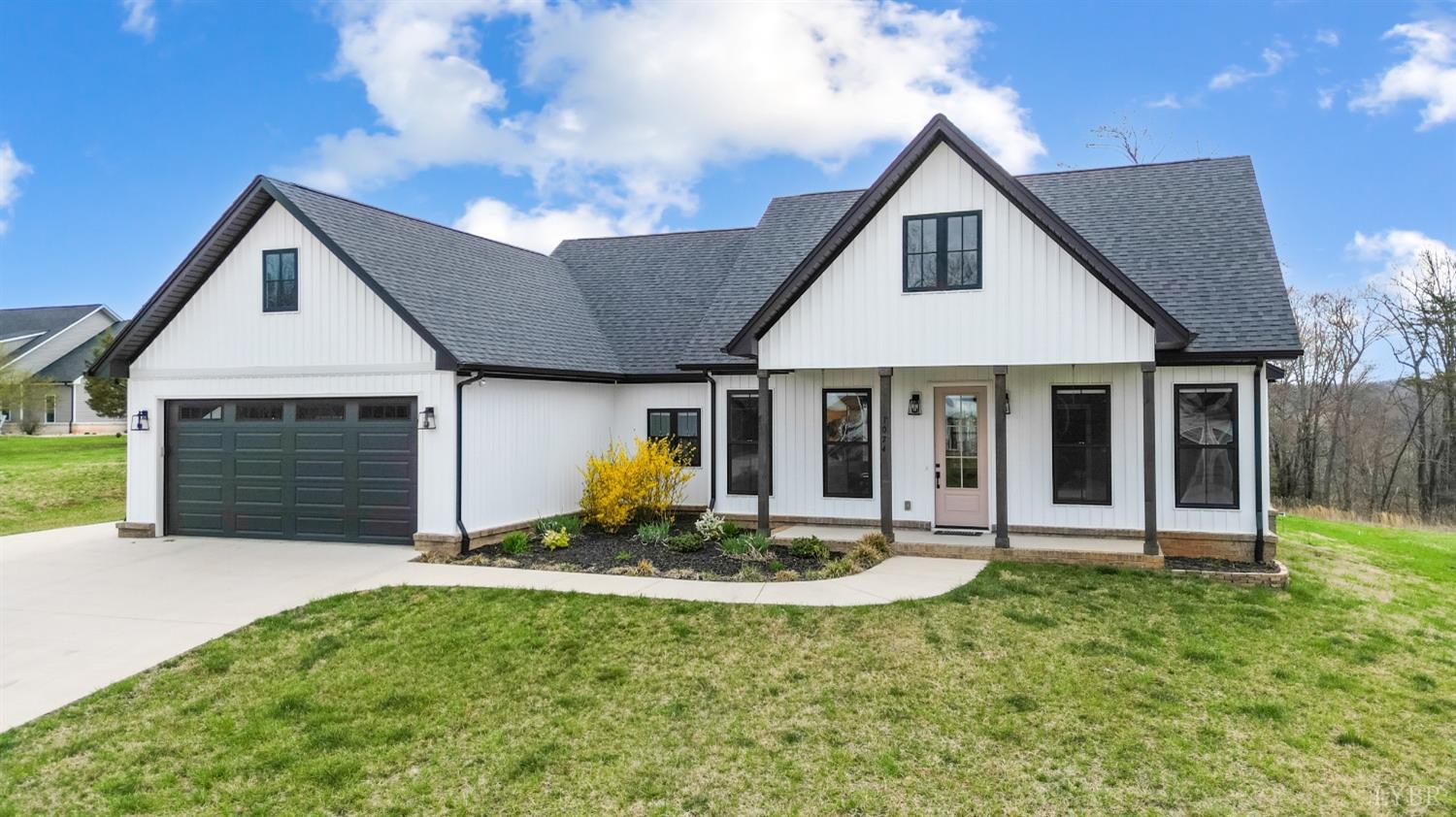 1074 Elk Creek Road, Forest, Virginia image 2