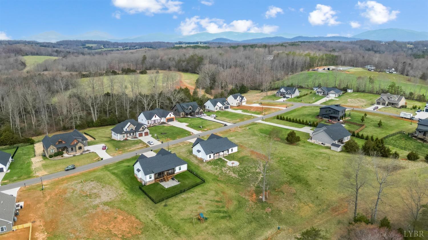 1074 Elk Creek Road, Forest, Virginia image 4