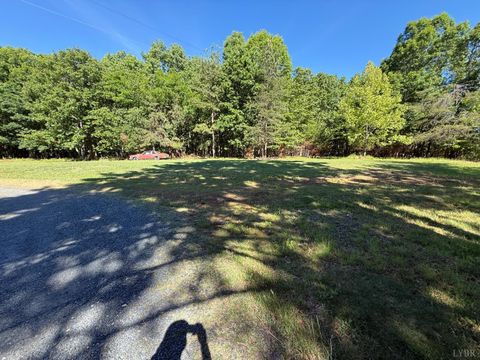 Tiny photo for 134 Naiper Drive, Concord, VA 24538 (MLS # 366634)