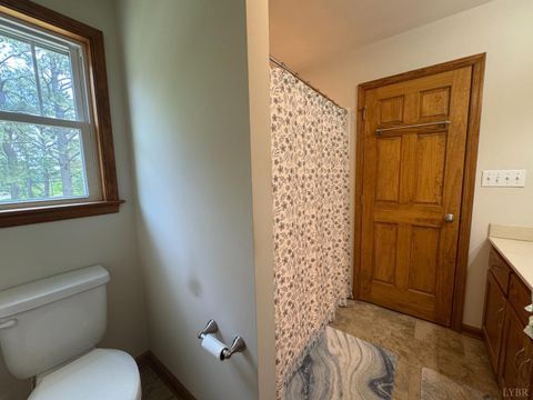 Tiny photo for 166 Dutch Lane, Appomattox, VA 24522 (MLS # 363523)