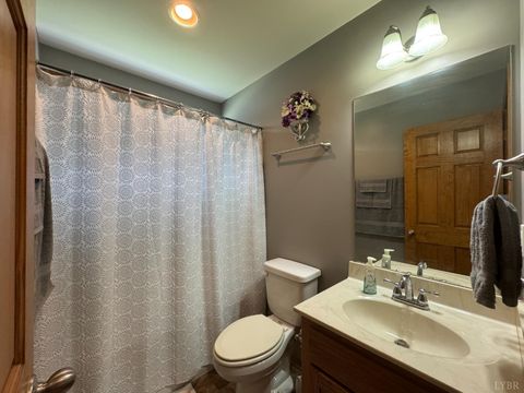 Tiny photo for 166 Dutch Lane, Appomattox, VA 24522 (MLS # 363523)