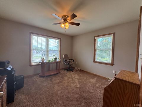 Tiny photo for 166 Dutch Lane, Appomattox, VA 24522 (MLS # 363523)