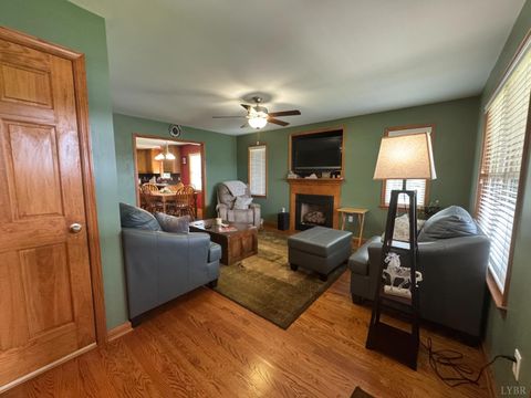 Tiny photo for 166 Dutch Lane, Appomattox, VA 24522 (MLS # 363523)