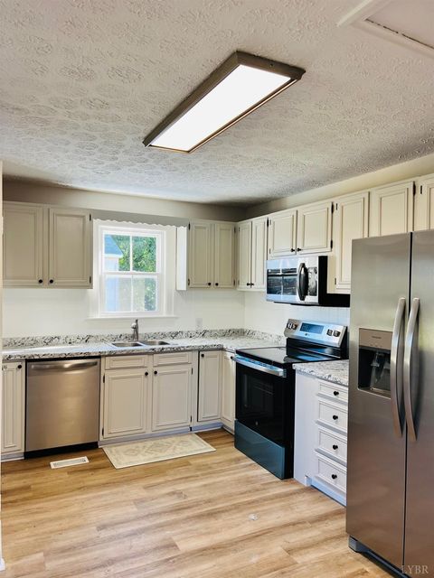 Tiny photo for 3124 Campbell Ave. Ave, Lynchburg, VA 24501 (MLS # 362347)