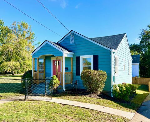 Photo of 3124 Campbell Ave. Ave, Lynchburg, VA 24501 (MLS # 362347) Photo of 3124 Campbell Ave. Ave, Lynchburg, VA 24501 (MLS # 362347)