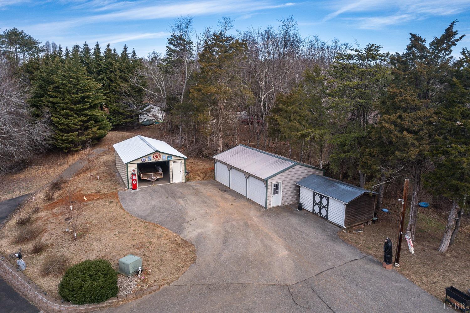 2170 Moneta Road, Bedford, Virginia image 3