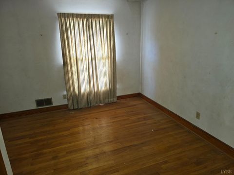 Tiny photo for 15917 Moneta Road, Moneta, VA 24121 (MLS # 363305)
