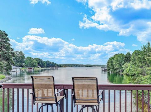 Homes For Sale - 116 Deer Creek Drive<br/> Franklin County, Moneta, VA 24121