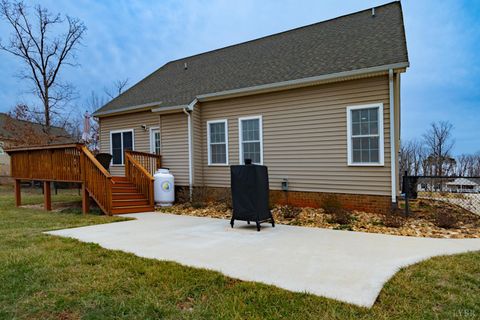 Tiny photo for 217 Sunset Ridge Drive, Concord, VA 24538 (MLS # 364673)