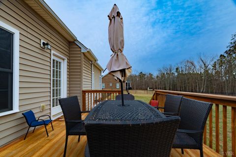 Tiny photo for 217 Sunset Ridge Drive, Concord, VA 24538 (MLS # 364673)