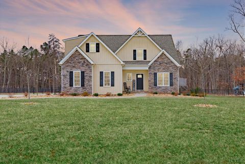 Photo of 217 Sunset Ridge Drive, Concord, VA 24538 (MLS # 364673)