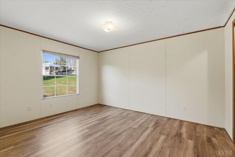 Tiny photo for 108 Weaver Dr Dr, Elliston, VA 24087 (MLS # 362954)