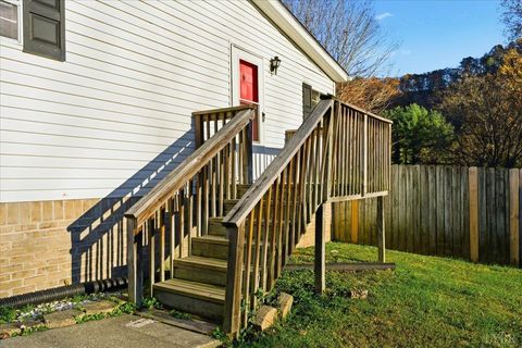Tiny photo for 108 Weaver Dr Dr, Elliston, VA 24087 (MLS # 362954)
