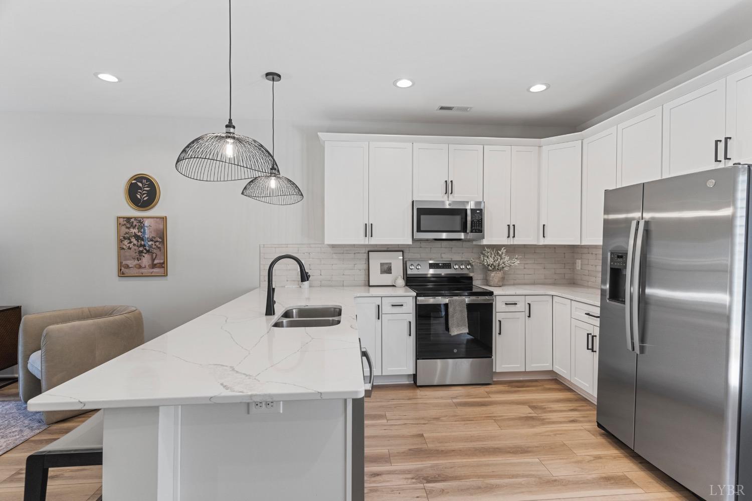 1012 Wythe Drive, Forest, Virginia image 12