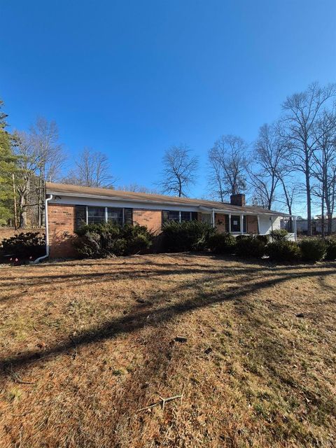 Tiny photo for 123 Elmwood Lane, Rustburg, VA 24588 (MLS # 364376)