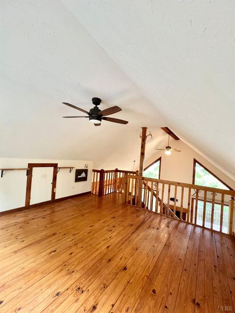 Tiny photo for 553 Gun Mountain Dr Dr, Monroe, VA 24574 (MLS # 362409)