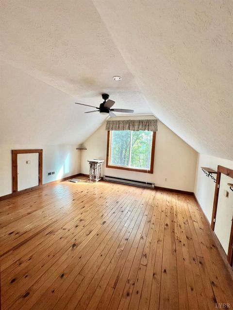 Tiny photo for 553 Gun Mountain Dr Dr, Monroe, VA 24574 (MLS # 362409)