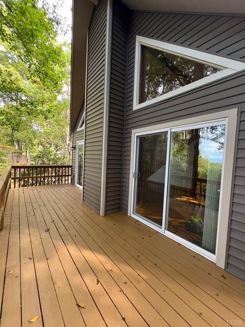 Tiny photo for 553 Gun Mountain Dr Dr, Monroe, VA 24574 (MLS # 362409)