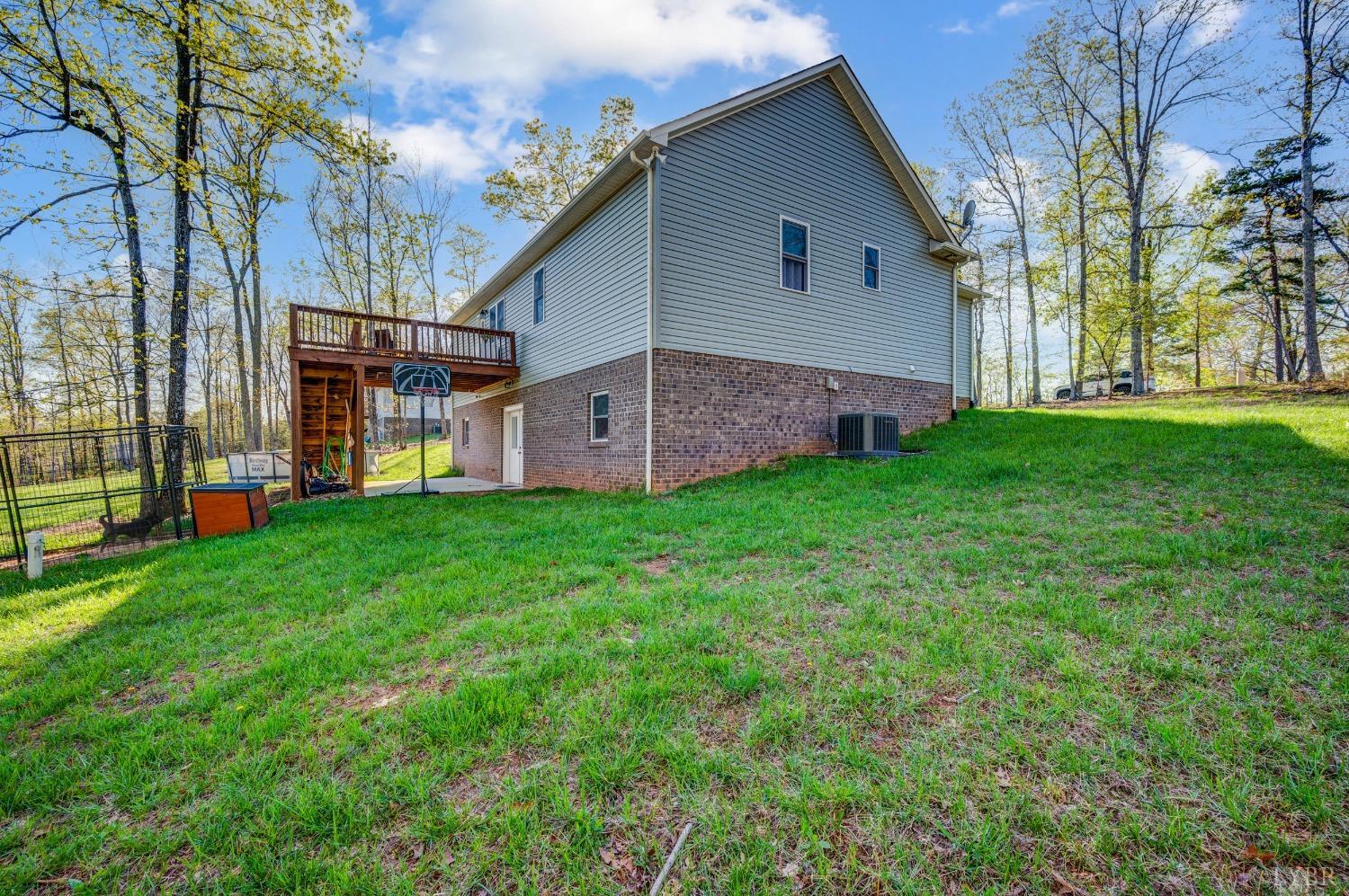 1256 Mountain Cut Road, Appomattox, Virginia image 37
