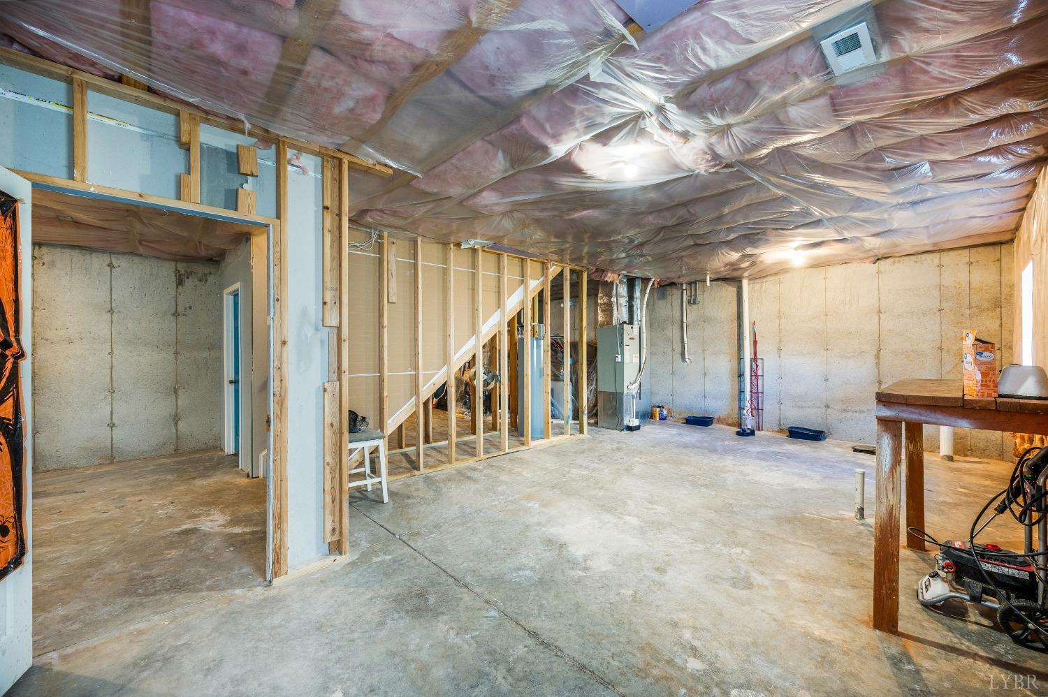 1256 Mountain Cut Road, Appomattox, Virginia image 25