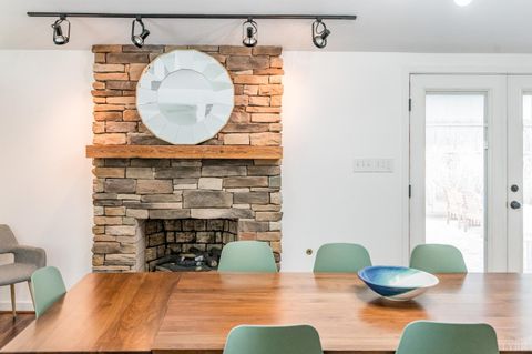 Tiny photo for 523 Elmwood Avenue, Lynchburg, VA 24503 (MLS # 366613)