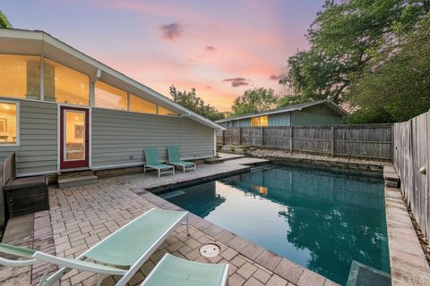 Tiny photo for 523 Elmwood Avenue, Lynchburg, VA 24503 (MLS # 366613)