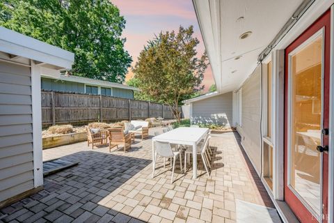 Tiny photo for 523 Elmwood Avenue, Lynchburg, VA 24503 (MLS # 366613)