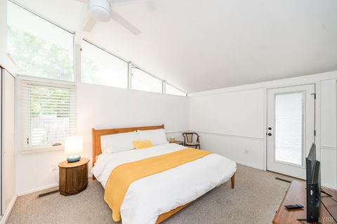 Tiny photo for 523 Elmwood Avenue, Lynchburg, VA 24503 (MLS # 366613)