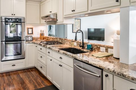 Tiny photo for 523 Elmwood Avenue, Lynchburg, VA 24503 (MLS # 366613)