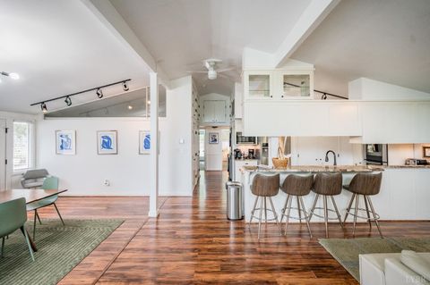 Tiny photo for 523 Elmwood Avenue, Lynchburg, VA 24503 (MLS # 366613)