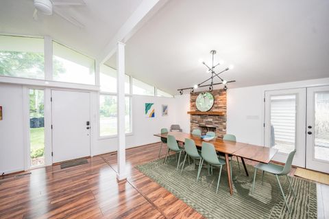 Tiny photo for 523 Elmwood Avenue, Lynchburg, VA 24503 (MLS # 366613)
