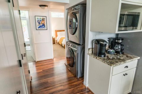 Tiny photo for 523 Elmwood Avenue, Lynchburg, VA 24503 (MLS # 366613)