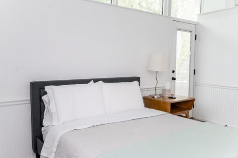 Tiny photo for 523 Elmwood Avenue, Lynchburg, VA 24503 (MLS # 366613)