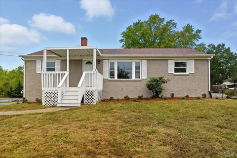 Photo of 35 Castle Craig Drive, Evington, VA 24550 (MLS # 362154) Photo of 35 Castle Craig Drive, Evington, VA 24550 (MLS # 362154)