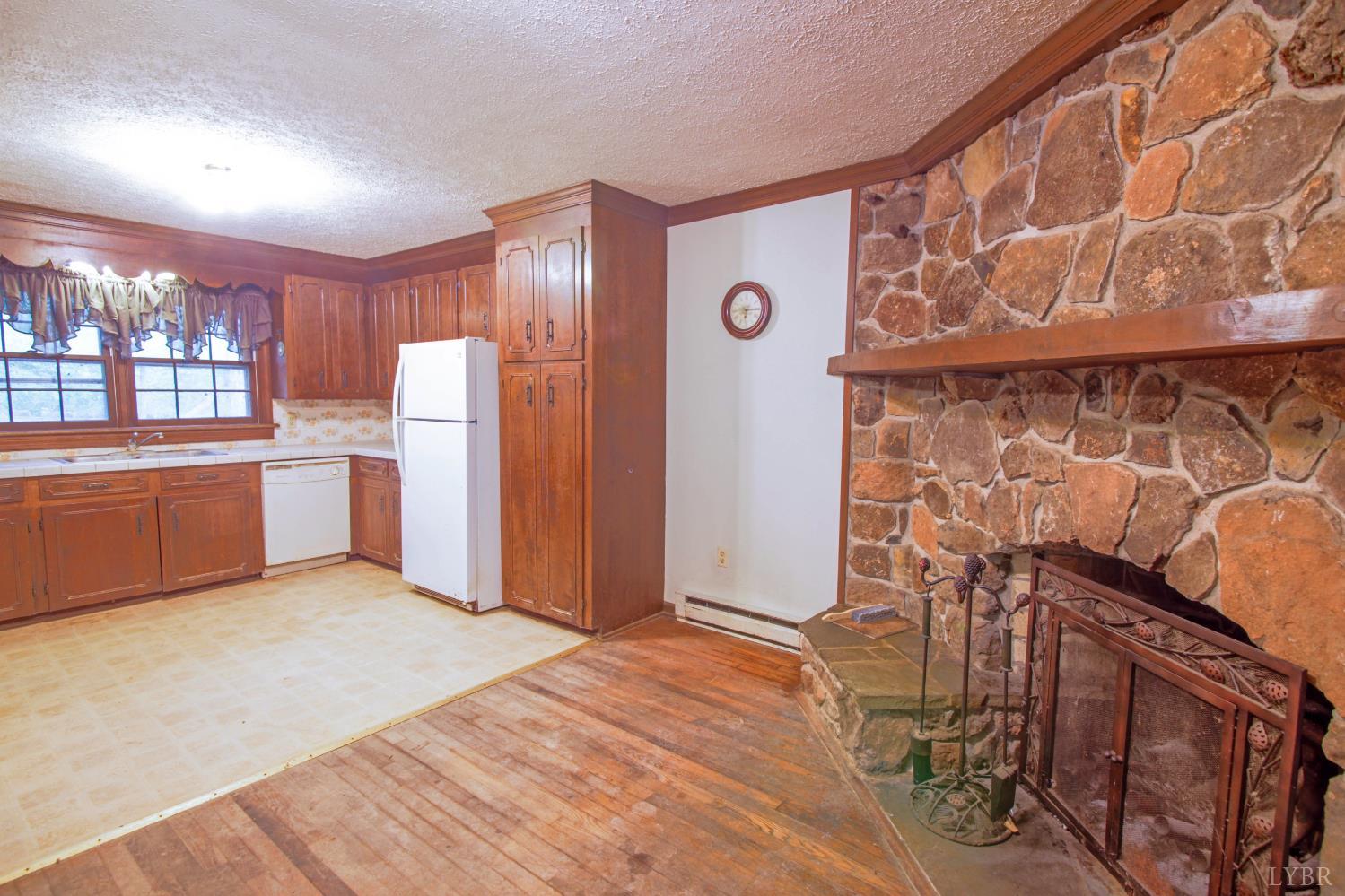 3510 Bear Creek Road, Rustburg, Virginia image 9