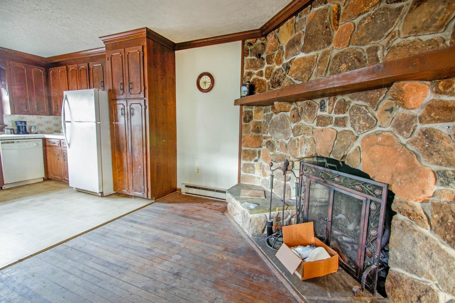 3510 Bear Creek Road, Rustburg, Virginia image 7