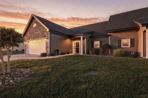 Photo of 1082 Grandset Drive, Forest, VA 24551 (MLS # 369822)