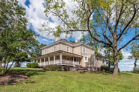 Tiny photo for 14431 Wyatts Way, Huddleston, VA 24104 (MLS # 362350)