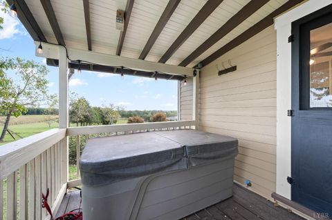 Tiny photo for 14431 Wyatts Way, Huddleston, VA 24104 (MLS # 362350)