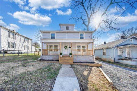 Tiny photo for 2326 Cobbs Street, Lynchburg, VA 24501 (MLS # 363301)