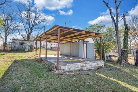 Tiny photo for 2326 Cobbs Street, Lynchburg, VA 24501 (MLS # 363301)