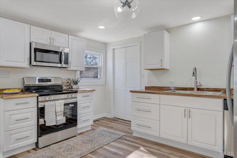 Tiny photo for 2326 Cobbs Street, Lynchburg, VA 24501 (MLS # 363301)