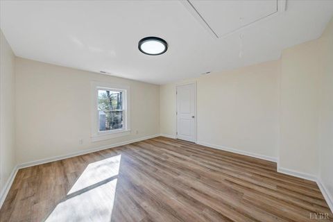 Tiny photo for 2326 Cobbs Street, Lynchburg, VA 24501 (MLS # 363301)