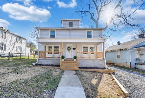 Tiny photo for 2326 Cobbs Street, Lynchburg, VA 24501 (MLS # 363301)