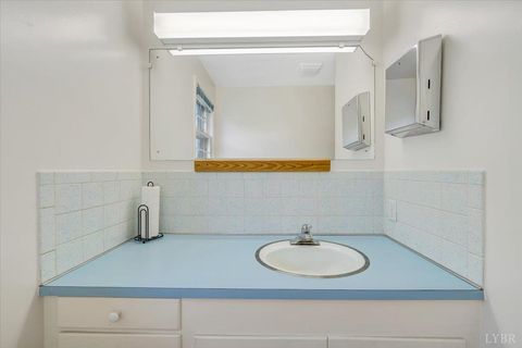 Tiny photo for 155 Laxton Road, Lynchburg, VA 24502 (MLS # 363484)