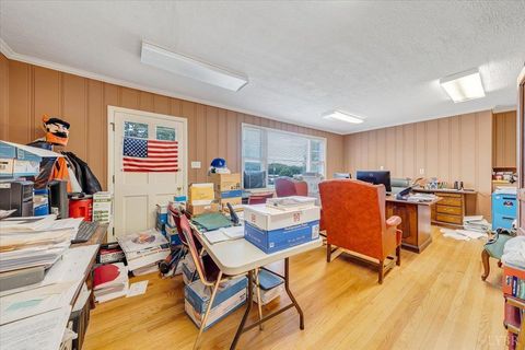 Tiny photo for 155 Laxton Road, Lynchburg, VA 24502 (MLS # 363484)