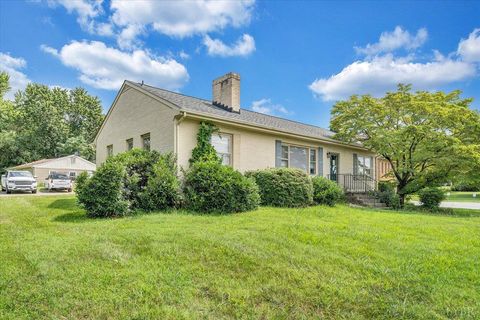 Tiny photo for 155 Laxton Road, Lynchburg, VA 24502 (MLS # 363484)