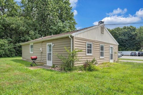 Tiny photo for 155 Laxton Road, Lynchburg, VA 24502 (MLS # 363484)