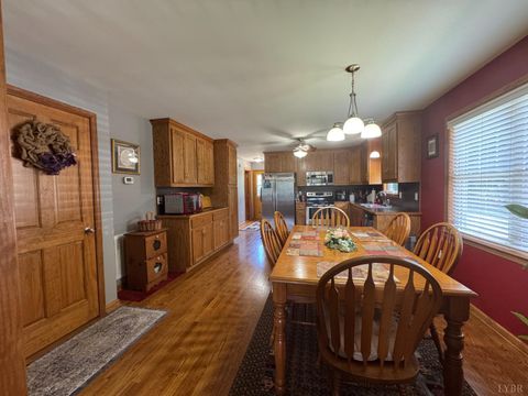 Tiny photo for 166 Dutch Lane, Appomattox, VA 24522 (MLS # 360061)